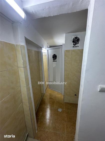 Spațiu comercial, de 210 mp, în Cernica