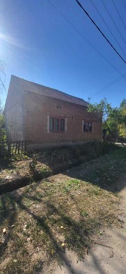 Casă cu 2 camere în Aurel Vlaicu