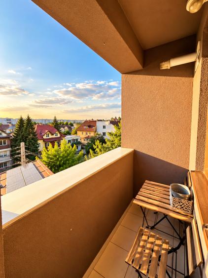 Apartament cu 2 camere semidecomandat, mobilat în Rahova