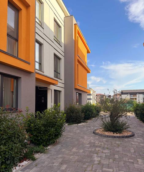 Proprietar Inchiriez apartament NOU, spatios, cu 2 camere, - 1