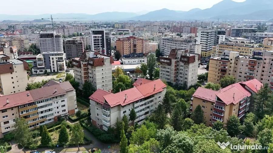 Apartament cu 2 camere decomandat în Răcădău
