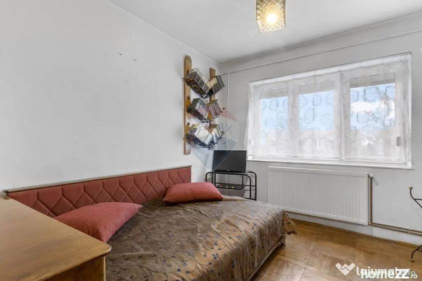 Apartament cu 3 camere decomandat în Aurel Vlaicu