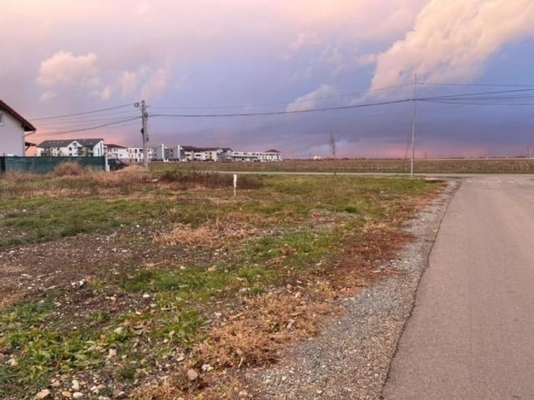 Teren Construcții intravilan de 747 mp, în Dumbrăvița