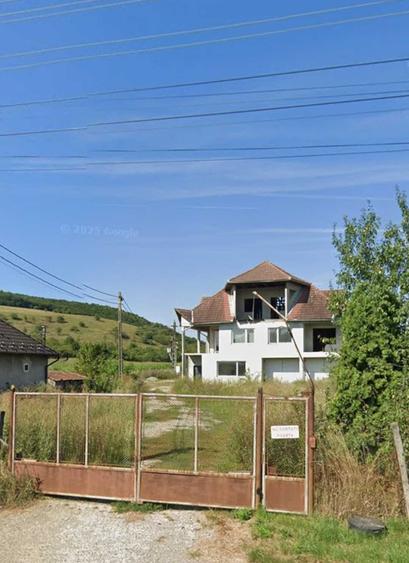 Teren de 3869 mp, în Central