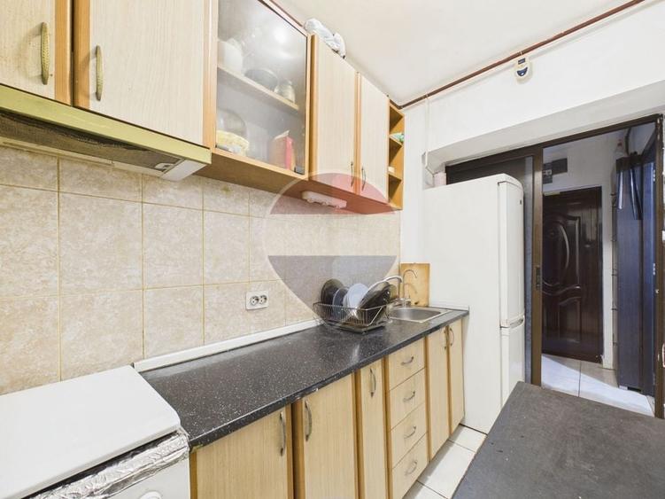 Apartament cu 2 camere semidecomandat, mobilat în Drumul Taberei