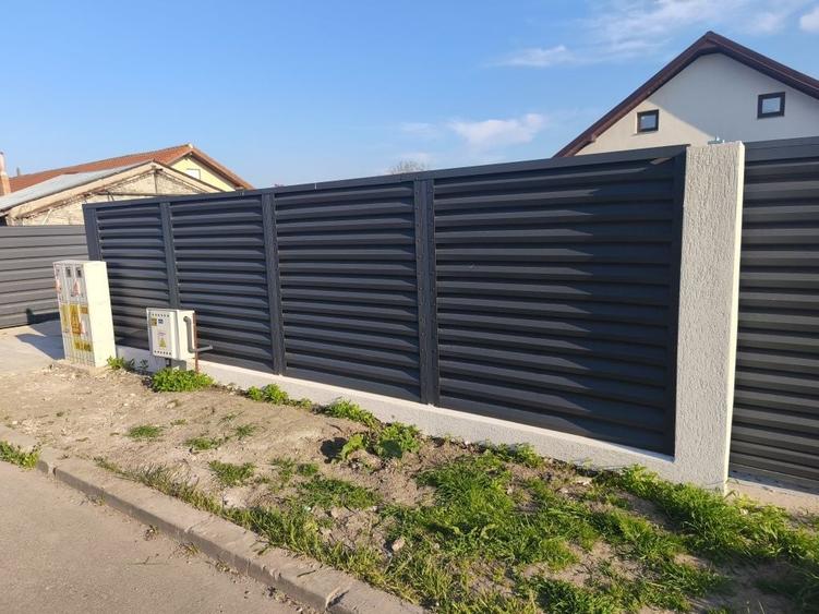 Casă cu 3 camere în Lumina