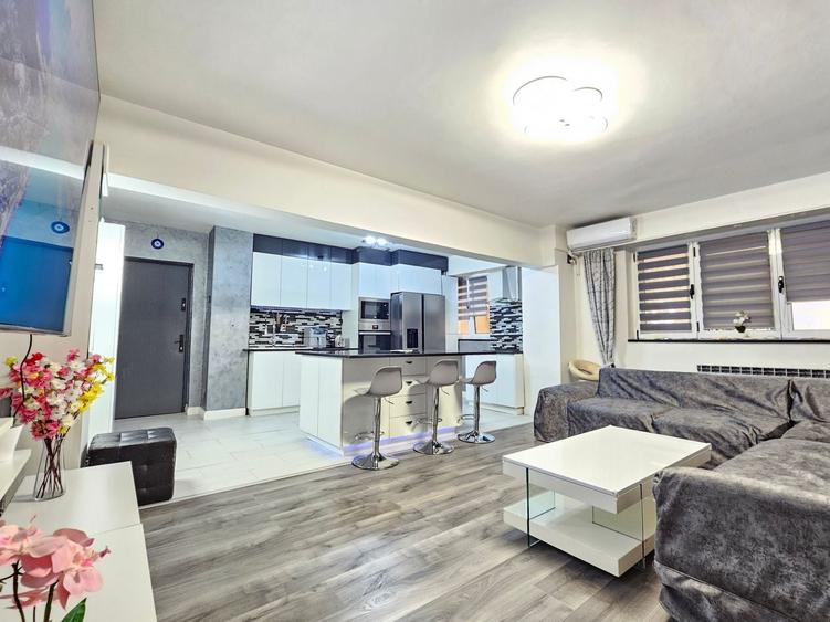Apartament cu 3 camere decomandat, mobilat în Panduri