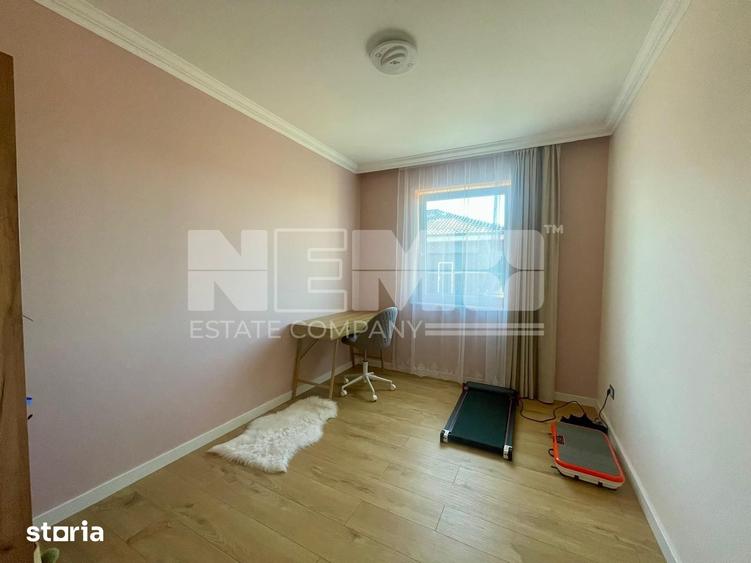 Casă cu 4 camere cu Teren 2000 Mp în Volovăț