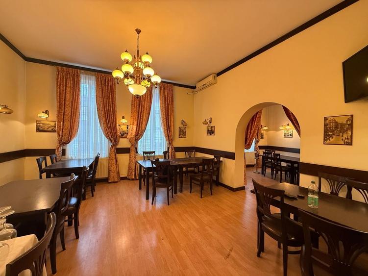 Casă individuală cu 5 camere cu Canalizare în Cișmigiu