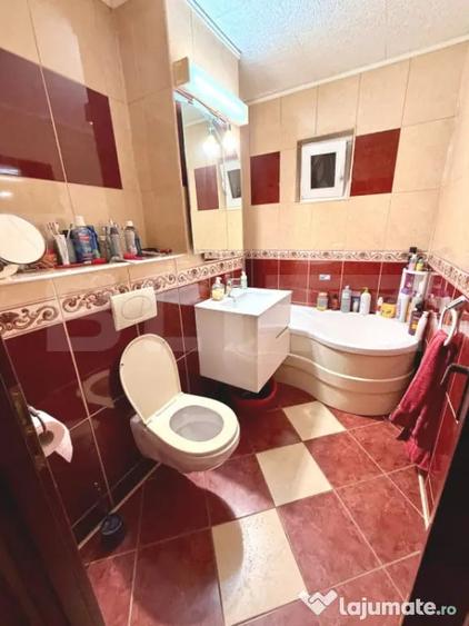 Apartament cu 4 camere decomandat în Sânmartin