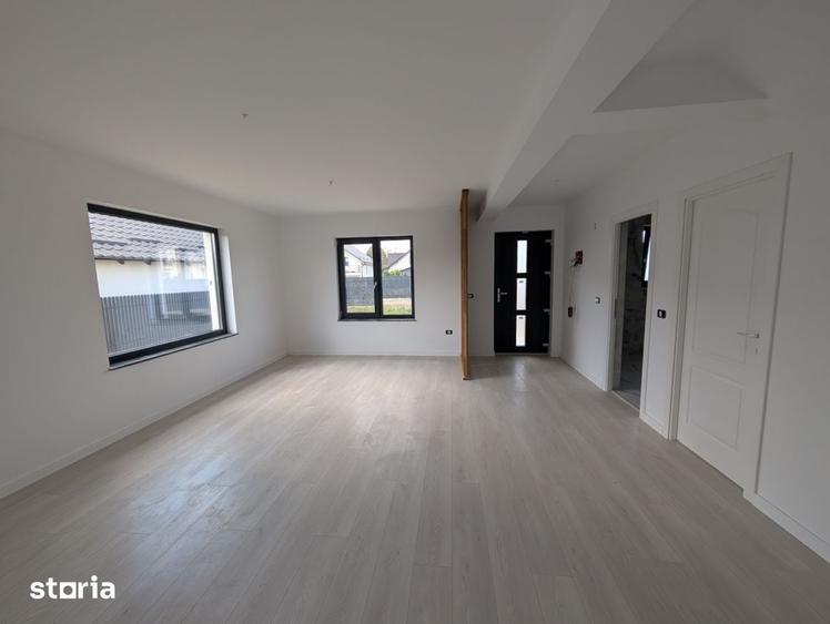 Casă cu 4 camere cu Teren 530 Mp în Central