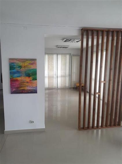 Birou, de 48 mp, în P-ța Muncii