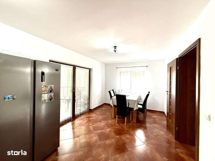 Casă cu 4 camere în Stana