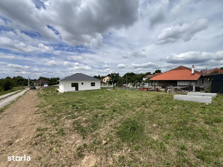 Casă cu 3 camere cu Teren 938 Mp în Viile Satu Mare