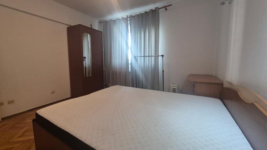 Apartament cu 2 camere semidecomandat în Brâncoveanu