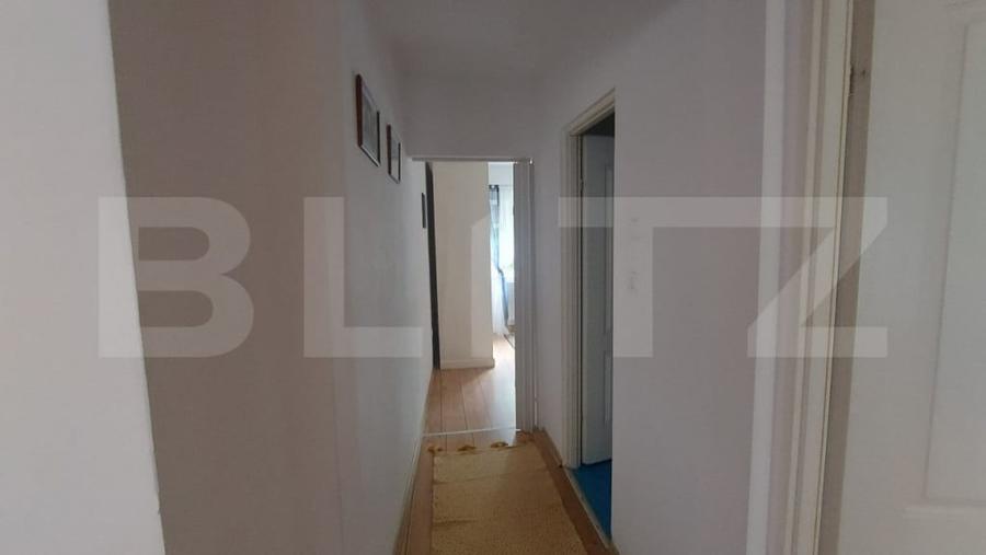 Apartament cu 3 camere decomandat în Careiului