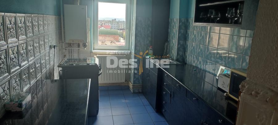 APARTAMENT CU 3 CAMERE IN ZONA MATERNA SITUAT LA ETAJUL 3 BLOC TURN - 7