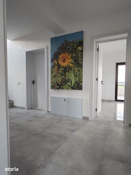 Casă cu 5 camere cu Teren 1800 Mp în Tărtășești