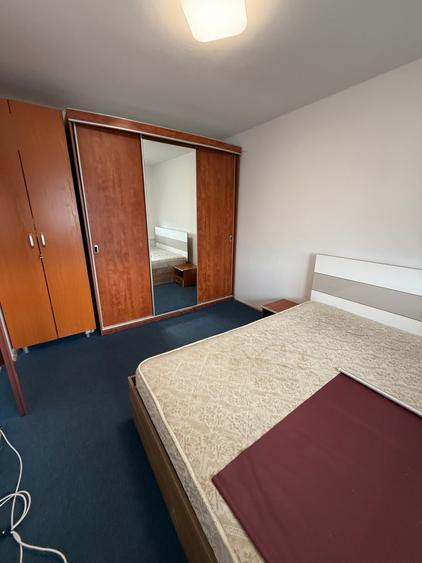 Apartament cu 2 camere semidecomandat în Militari