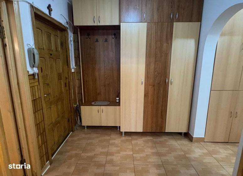 Apartament cu 2 camere decomandat în Nicolina