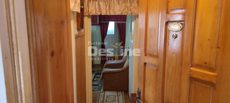 Apartament cu 2 camere semidecomandat, mobilat în Nord-Vest