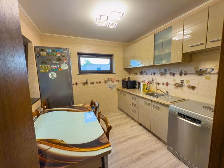 Casă individuală cu 5 camere cu Teren 2082 Mp în Tudor Vladimirescu (Avrămeni)