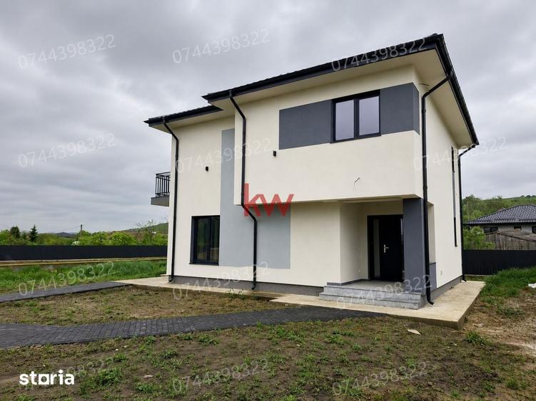 Casă cu 4 camere cu Teren 600 Mp în Dumești