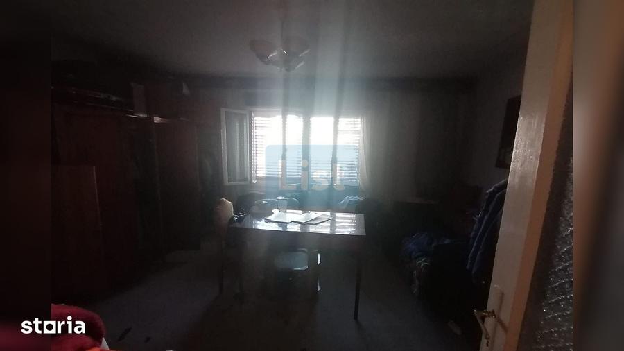 Casă cu Teren 719 Mp în Central