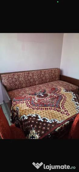 Apartament cu 3 camere decomandat în Colentina