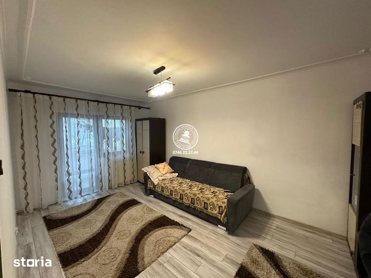 Apartament cu 3 camere decomandat în Tătărași