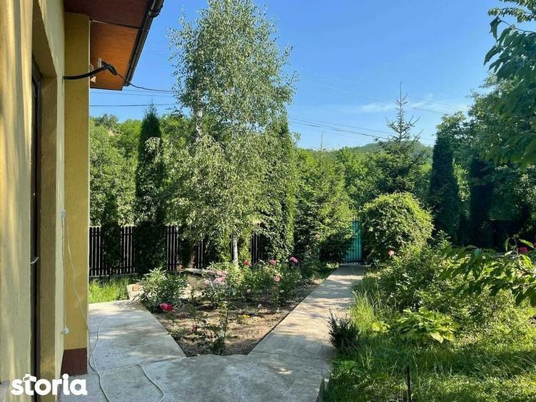 Casă cu 4 camere cu Teren 125 Mp în Măgura