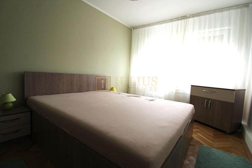 Apartament cu 3 camere decomandat, mobilat în Central