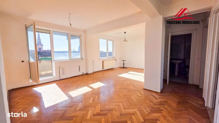 Apartament cu 3 camere decomandat în Ultracentral