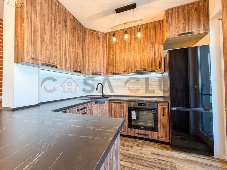 Apartament cu 3 camere semidecomandat, mobilat în Borhanci