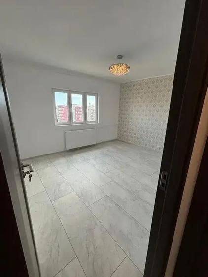Apartament cu 2 camere decomandat în Sebastian