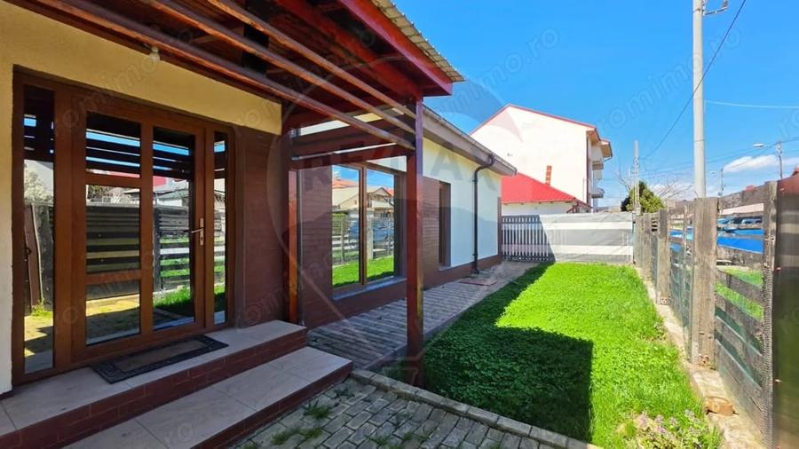 Casa de vacanta de vanzare in Eforie Nord 20 min pana la mare - 19
