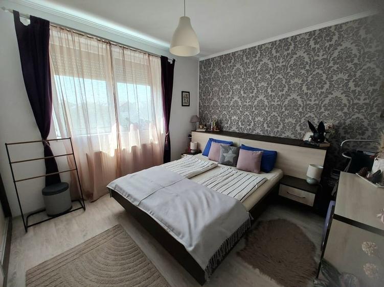 Duplex cu 3 camere cu Canalizare în Vladimirescu