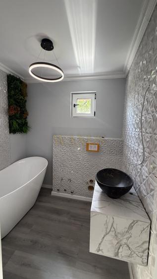 Apartament cu 5 camere decomandat, mobilat în Sud-Est