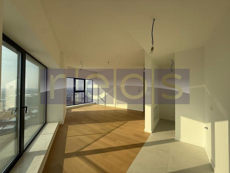 Apartament cu 3 camere decomandat în Floreasca