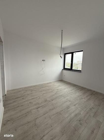 Casă cu 4 camere în Costi