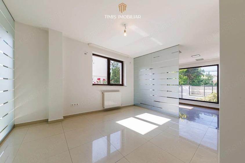Casă cu Teren 756 Mp în Central