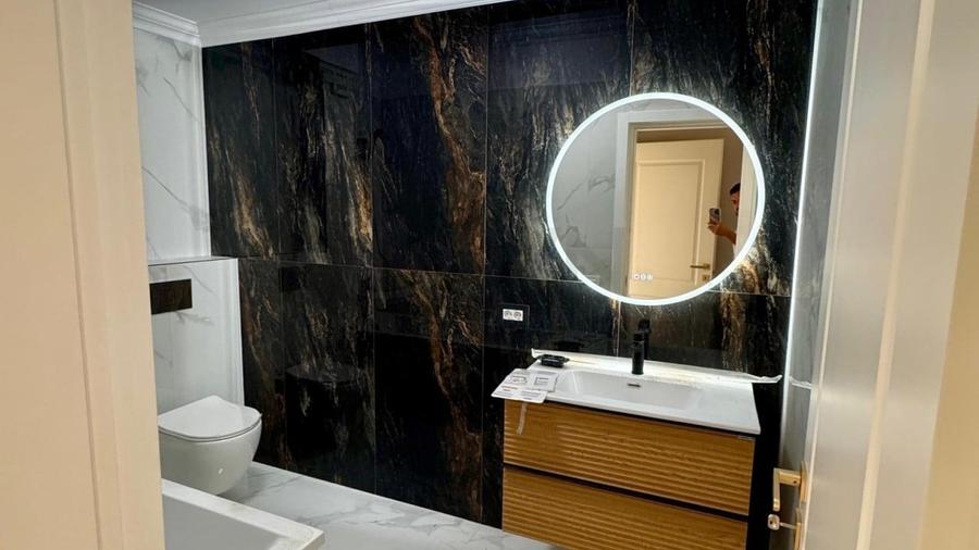 Apartament cu 3 camere decomandat în Aviației