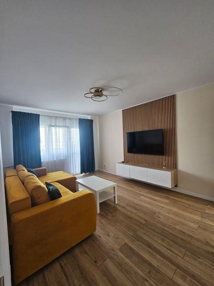 Apartament cu 2 camere decomandat în Dobroești