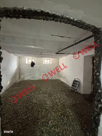 Casă cu 2 camere cu Teren 2819 Mp în Cața