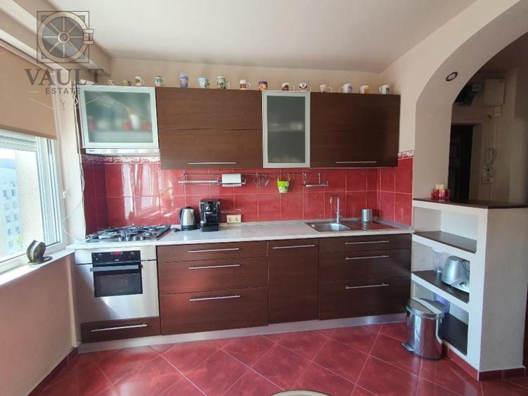 Apartament cu 3 camere decomandat, mobilat în Dristor