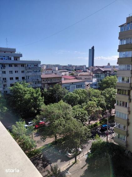 Apartament cu 3 camere decomandat în Gara de Nord