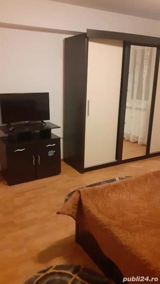 Apartament cu 2 camere decomandat în Craiovița Nouă