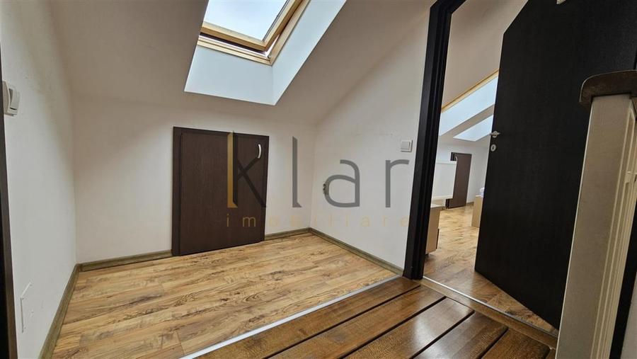 Apartament cu 4 camere semidecomandat, mobilat în Bună Ziua