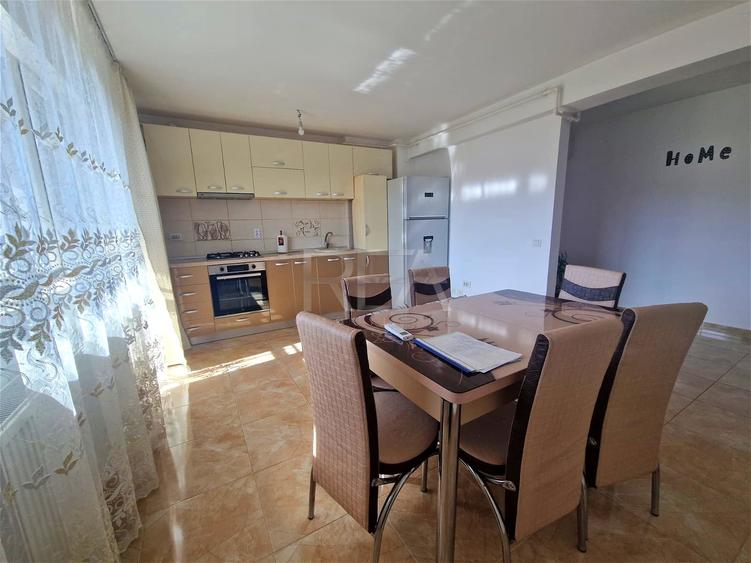 Apartament cu 3 camere decomandat, mobilat în Apărătorii Patriei