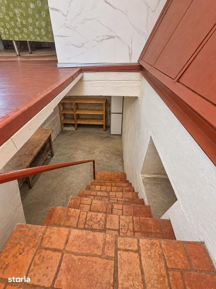 Casă cu Teren 250 Mp în Tei
